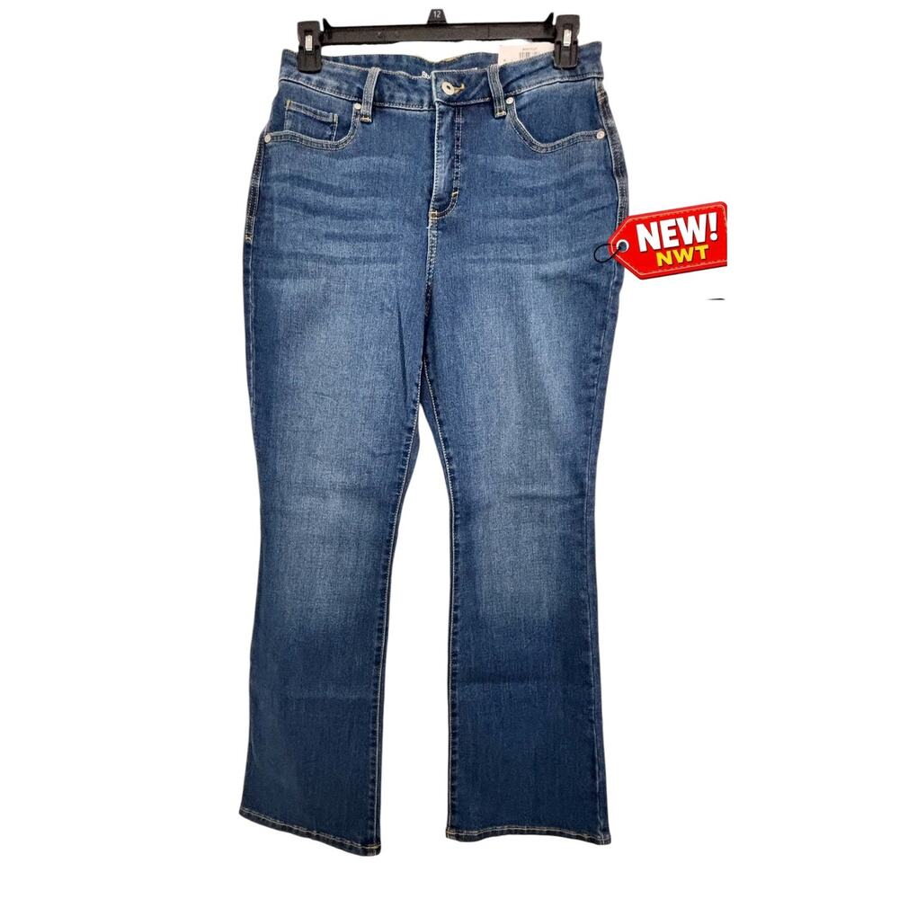 NWT Style & Co Women’s Curvy Bootcut Jeans Size 12 Stretch Mid Rise Medium Wash